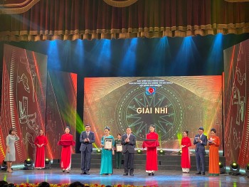 tap chi thoi dai duoc trao 2 giai tai giai thuong toan quoc ve thong tin doi ngoai lan thu vii