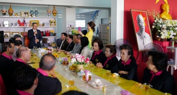 cong dong nguoi viet o thai lan da quyen gop ung ho hon 4 ty dong ho tro mien trung sau thien tai