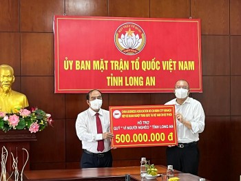 hiep hoi doanh nghiep trung quoc chi hoi tphcm ung ho 1 ty dong cho nguoi ngheo tre em tinh long an