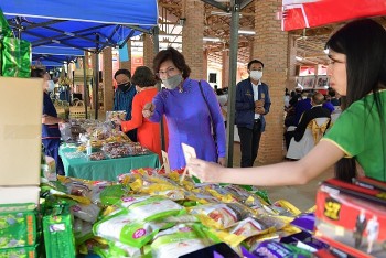 su dung duong 8 va duong 12 de phat trien kinh te viet nam thai lan hau covid 19