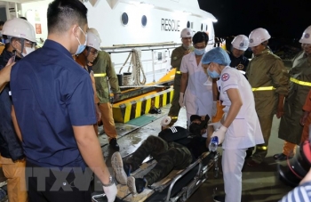 dua mot thuy thu tau nuoc ngoai bi thuong vao dieu tri tai nha trang