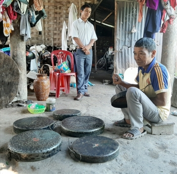 nguoi giu hon chieng dan toc o xa da mrong