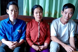 nghe an gia dinh ccb kiet que vi vo suy tuyen giap chong ung thu thanh quan con gai ung thu xuong