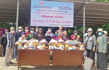 tiep nhan gan 7 ty dong huong ung thang nhan dao nam 2022 tai gia lai