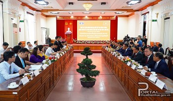 tiep tuc cung co va that chat tinh doan ket dac biet giua thua thien hue va tinh se kong lao