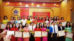 nghe an 24 nha giao nhan giai thuong cua quy phat trien tai nang giao duc