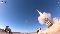 video israel khoe uy luc cua he thong phong thu vom sat vua duoc nang cap
