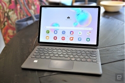 chiec may tinh bang 5g dau tien cua samsung co gi dac biet