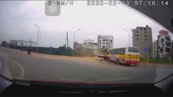 video xe buyt khong lam chu toc do dam nat than xe tai