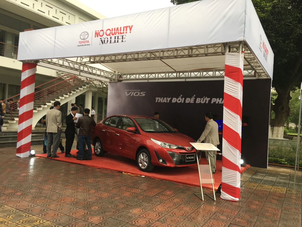 Toyota hé mở thêm nhiều tính năng an toàn cho người tiêu dùng Việt