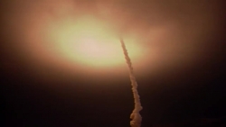 Video: Cận cảnh Mỹ phóng tên lửa "đường đến hỏa ngục" đáng sợ nhất thế giới