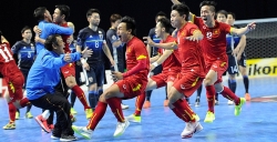 vi sao bong da viet nam huong loi khi fifa hoan nhieu giai world cup do covid 19