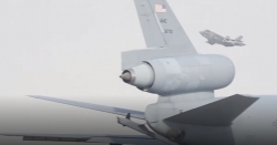 Video: Phi đội F-35 Mỹ mang bom và tên lửa dàn trận sát Iran