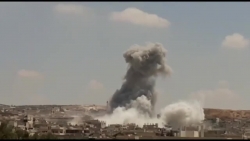 Video: Khoảnh khắc Nga dội mưa bom hủy diệt đoàn xe phiến quân ở Syria