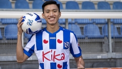 chua duoc cap visa lao dong doan van hau bo lo tran gap ajax