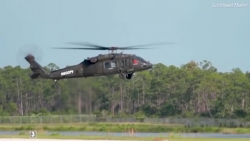 Video: Choáng cảnh trực thăng "diều hâu đen" S-70 Mỹ bay không cần phi công