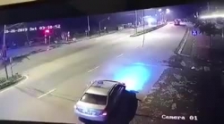Video: Hãi hùng xe khách phóng như "tên lửa" đâm nát taxi khiến 3 người tử vong tại chỗ