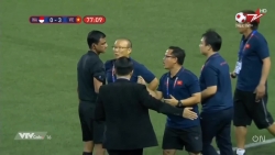 Video: HLV Park Hang Seo nhận thẻ đỏ trực tiếp trong trận U22 Việt Nam vs U22 Indonesia