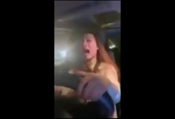 video hai hung co gai say xin lai o to nhu bay doi dam bat cu ai tren duong