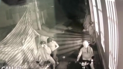 video khoanh khac nhom trom cat khoa cong cuom motor bmw hon 600 trieu dong