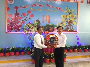 nam 2020 doanh nghiep luon chia se dong gop cho cong tac cuu tro ba con goc viet tai campuchia