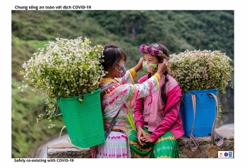 dong bao dan toc ha giang vua phat trien kinh te ben vung vua chong dich hieu qua
