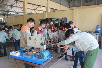 lao dong tham gia bao hiem that nghiep se duoc tang muc ho tro hoc nghe tu 155