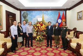tap chi thoi dai chuc mung tet co truyen bunpimay 2021 dai su quan lao tai viet nam