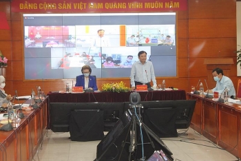 xay dung them hang tram nha an toan chong chiu bao lut tai ca mau quang ngai thua thien hue