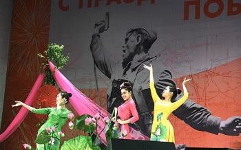 tieng hat viet ghi dau an tai lien hoan tinh ban khong bien gioi