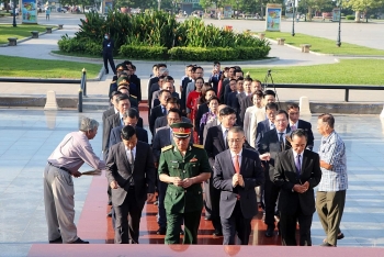 cong dong nguoi viet tai campuchia to chuc nhieu hoat dong thiet thuc ky niem 75 nam quoc khanh 29