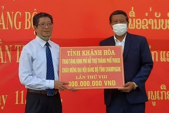 Khánh Hòa, Đắk Lắk, Bình Dương trao 1 tỷ đồng hỗ trợ TP. Pakse, tỉnh Champasak (Lào) chỉnh trang đô thị