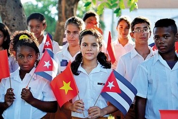 tinh huu nghi dac biet mang ten viet nam cuba