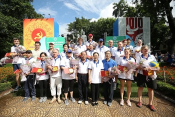 Gần 400 đại biểu tham gia "Hành trình xe đạp hữu nghị vì thành phố Hà Nội xanh 2020"
