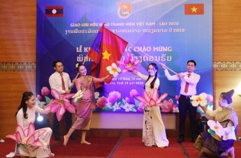 Sôi nổi các hoạt động gặp gỡ hữu nghị thanh niên Việt Nam – Lào tại Nghệ An