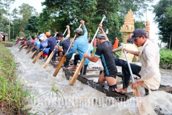 Phum Sóc Khmer háo hức chờ đón Ngày hội lớn