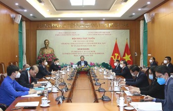 on lai va nhan thuc sau sac hon ve vai tro cua chu tich ho chi minh voi dang cong san phap tu hoi thao