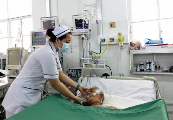 can tho cuu song benh nhan ho ra mau thap tu nhat sinh