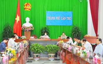 can tho thanh vung xanh va dang tap trung vao phat trien kinh te xa hoi