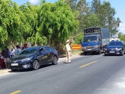 ca mau lap chot tram kiem soat nghiem ngat dich benh covid 19