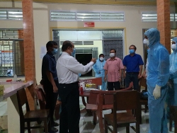 4 ca duong tinh voi covid 19 ve tu anh dong thap hop khan trong dem