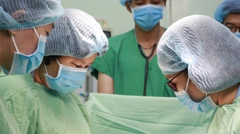 can tho cap cuu kip thoi truong hop soc mau nguy kich do thai ngoai tu cung vo