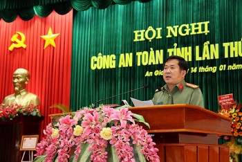 dai ta dinh van noi tiep tuc dieu hanh cong an tinh an giang