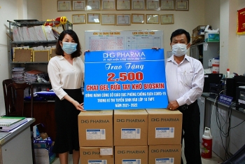 duoc hau giang ho tro luong lon vat tu phong chong dich covid 19