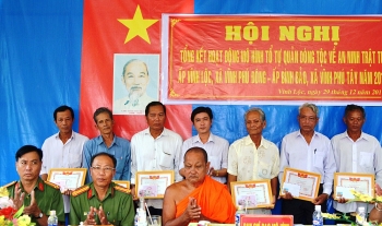Bạc Liêu: Người có uy tín trong đồng bào Khmer chung tay giữ gìn bình yên phum sóc