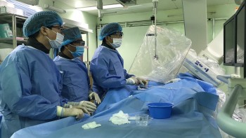 Cần Thơ: 30 phút can thiệp cứu sống bệnh nhân Trung Quốc bị nhồi máu cơ tim cấp
