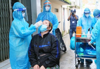 can tho khuyen cao nguoi dan han che di chuyen ra khoi noi o khong tap trung dong nguoi