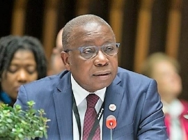 Bộ trưởng Y tế Ghana mắc COVID-19