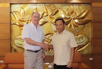 dai hoc indiana my se den tim hieu quy trinh chong dich covid o viet nam