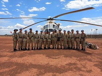 28 thành viên đoàn tiền trạm Đội công binh số 1 Việt Nam đã đến Phái bộ UNISFA